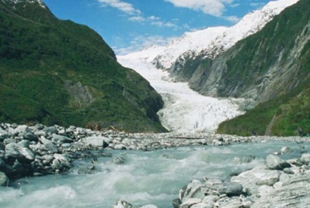 11 Days Best New Zealand Tour Package | North and South Islands
